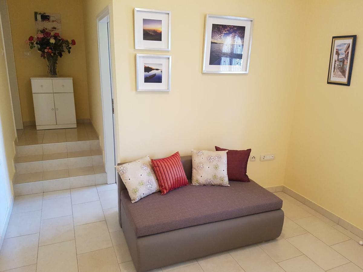 Apartment Barba Liznjan Luaran gambar